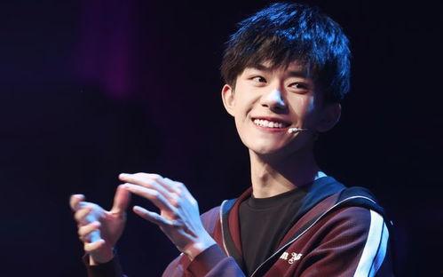 易烊千玺娱乐爆料最新,揭秘明星幕后生活与精彩瞬间